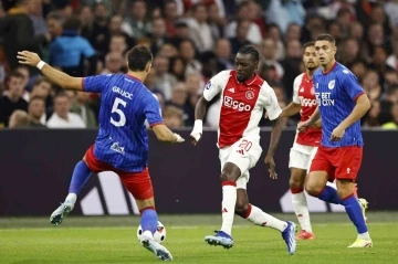 Galatasaray ve Beşiktaş&rsquo;ın rakibi Ajax, Fortuna Sittard&rsquo;ı farklı yendi
