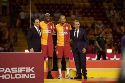Galatasaray Victor Osimhen ve Leroy Sane i&ccedil;in imza t&ouml;reni d&uuml;zenledi
