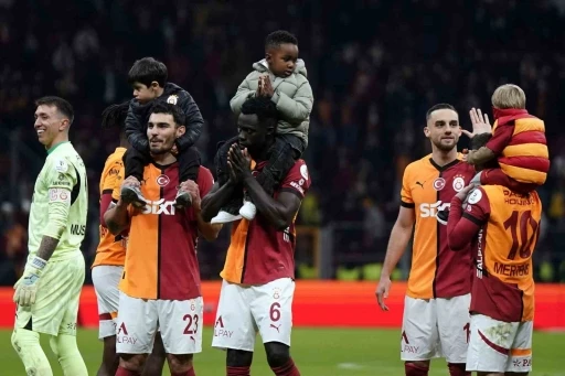 Galatasaray yenilmezlik serini 21 ma&ccedil;a &ccedil;ıkardı
