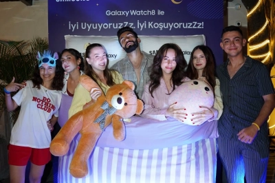 &ldquo;Galaxy Watch8 ile KoşuyoruzZz&rdquo; Etkinliği İ&ccedil;in Y&uuml;zlerce Gen&ccedil; Pijamalarıyla Koştu