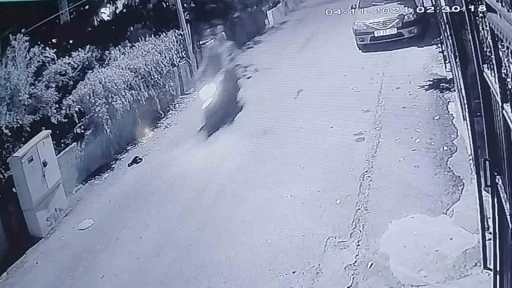 Galericinin evine ve otomobiline silahlı saldırı yapıp 500 bin dolar hara&ccedil; istediler