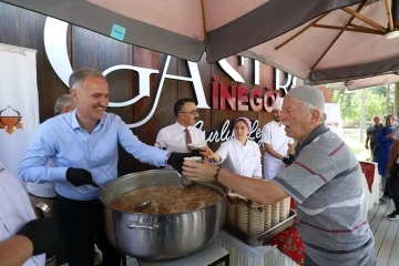 Gastro İneg&ouml;l mutfağından aşure ikramı