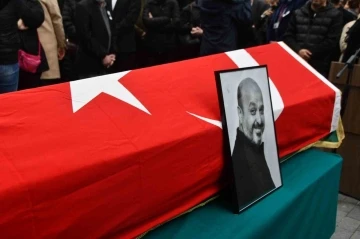 Gazeteci Şaban Arslan i&ccedil;in Sabah gazetesi &ouml;n&uuml;nde t&ouml;ren
