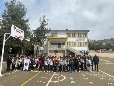 Gaziantep Kolej Vakfı &ouml;ğrencileri kardeş okullarını ziyaret etti

