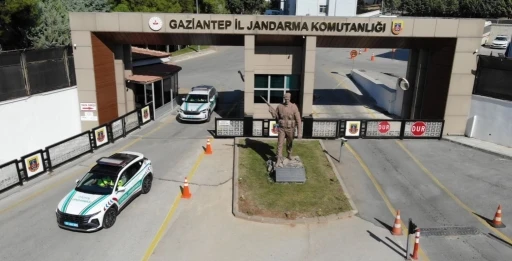 Gaziantep&rsquo;te 1 milyon liralık dolandırıcılık yapan 5 şahıs tutuklandı
