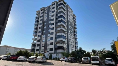 Gaziantep&rsquo;te asans&ouml;rde sıkışan kadın hayatını kaybetti