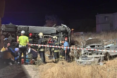 Gaziantep&rsquo;te feci kaza: 7 &ouml;l&uuml;, 13 yaralı
