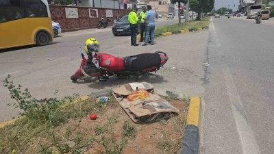 Gaziantep&rsquo;te otomobil ile &ccedil;arpışan motosikletin s&uuml;r&uuml;c&uuml;s&uuml; yaralandı
