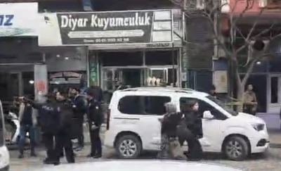 Gaziantep&rsquo;te silahlı, maskeli ve biber gazlı kuyumcu soygunu