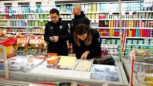 Gaziosmanpaşa&rsquo;da market denetimleriyle t&uuml;keticinin hakkı koruma altında
