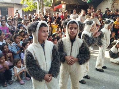 Gazzeli &ccedil;ocuklar savaşın g&ouml;lgesinde Kurban Bayramı&rsquo;nı kutladı