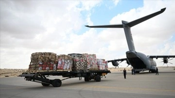 Gazze'ye sağlık personeli ve tıbbi malzeme taşıyan askeri u&ccedil;ak Kayseri'den havalandı