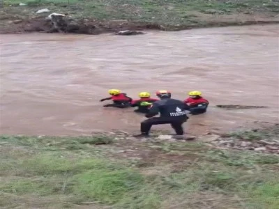 Gebze&rsquo;de sele kapılan cipteki 2 kişiden birinin cansız bedeni Pendik'te bulundu