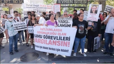 Gece kul&uuml;b&uuml;nde hayatını kaybedenlerin ailelerinden 'Adalet' &ccedil;ağrısı
