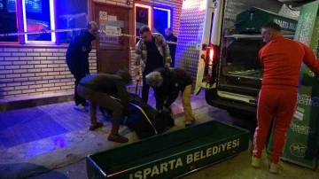 Gece kul&uuml;b&uuml;nde silahlı kavga: 1 &ouml;l&uuml;