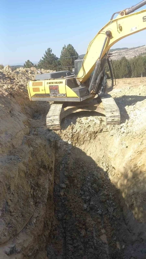 Gediz&rsquo;de 13 k&ouml;y&uuml;n su sorunu &ccedil;&ouml;z&uuml;l&uuml;yor
