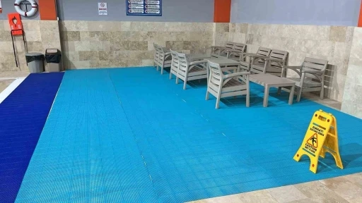 Gediz&rsquo;de a&ccedil;ılışı ger&ccedil;ekleştirilen yarı olimpik y&uuml;zme havuzunda hizmet detaylar belirlendi
