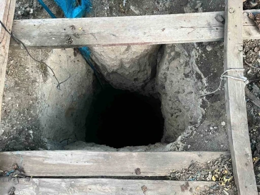 Gediz&rsquo;de ka&ccedil;ak kazı operasyonu
