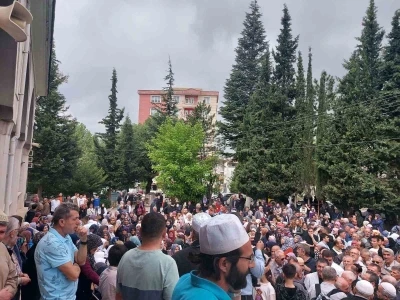 Gediz&rsquo;den hacı adayları dualarla kutsal topraklara uğurlandı
