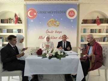 Gediz M&uuml;ft&uuml;l&uuml;ğ&uuml;nde 2019 yılından bu yana 54 nikah kıyıldı
