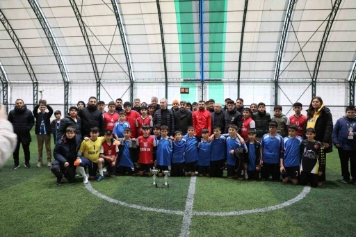 &ldquo;Geleceğin Yıldızları Turnuvası&rdquo;nda kupalar sahipelerini buldu
