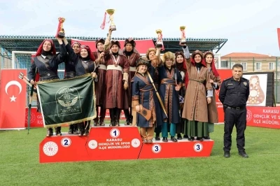 Geleneksel T&uuml;rk Ok&ccedil;uluğu Şampiyonası&rsquo;nda &ouml;d&uuml;ller sahiplerini buldu
