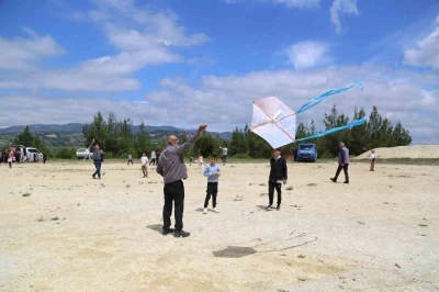 Geleneksel U&ccedil;urtma Şenliğinde k&uuml;lt&uuml;r r&uuml;zgarı esti
