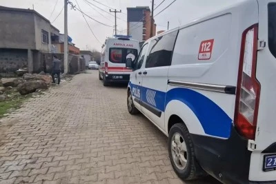 Gelinlik yerine kefen giydi