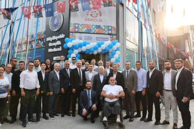 Gemlik Gen&ccedil;lik Merkezi Hizmete A&ccedil;ıldı