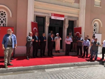 Gemlik&rsquo;in sembollerinden Balıkpazarı Camii ibadete a&ccedil;ıldı
