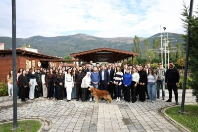 Gemlik Kent Konseyi Gen&ccedil;lik Meclisi &Uuml;niversite &ouml;ğrencileriyle buluştu