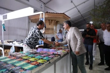 Gemlik Kitap Limanı kapılarını a&ccedil;tı