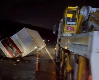 Gemlik-Orhangazi Yolu'nda zincirleme kaza: Yaralılar var! 