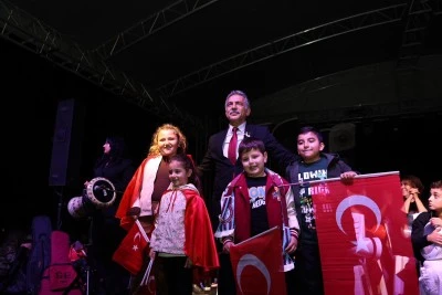 Gemlik&rsquo;te Anadolu&rsquo;nun renkleri Cumhuriyet coşkusuyla buluştu