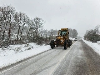 Gemlik&rsquo;te karla m&uuml;cadele