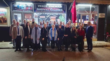 Gemlik&rsquo;te şehit &ouml;ğretmen Şenay Ayb&uuml;ke Yal&ccedil;ın&rsquo;ın hayatı beyaz perdeye yansıtıldı