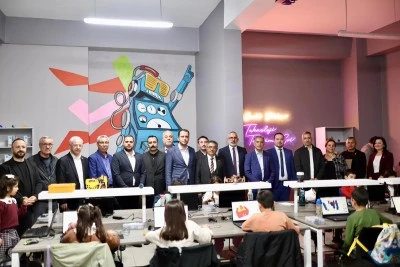 Gemlik'te teknoloji &ccedil;ağı başladı