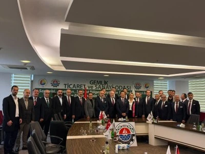 Gemlik Ticaret ve Sanayi Odası'nda, Hamaloğlu ve y&ouml;netimi yeni d&ouml;nemde devam dedi