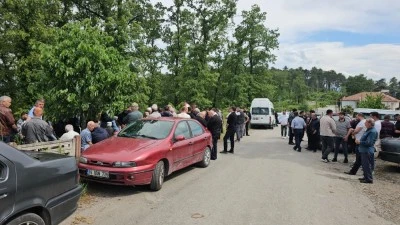 Gen&ccedil; adam evinde &ouml;l&uuml; bulundu, kız arkadaşı g&ouml;zaltında
