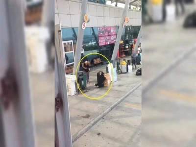 Gen&ccedil; kadın babası tarafından otogarda vuruldu 