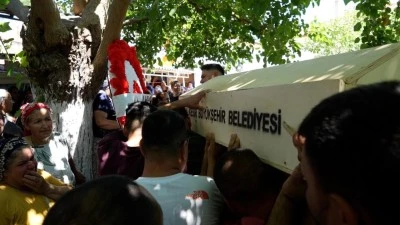 Gen&ccedil; kadın d&uuml;ğ&uuml;n g&uuml;n&uuml;nde hayatını kaybetti