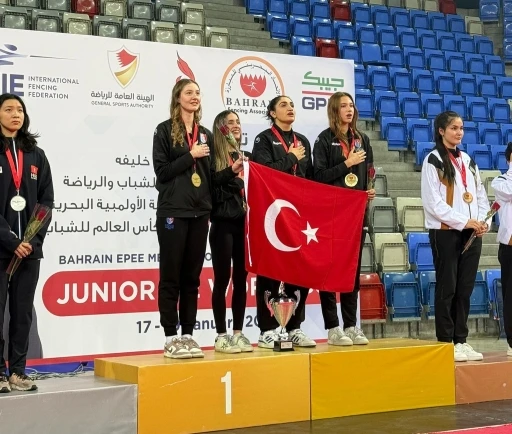 Gen&ccedil; Kadın Epe Takımı Bahreyn&rsquo;de şampiyon oldu
