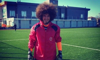 Gen&ccedil; kaleci antrenman sırasında hayatını kaybetti 