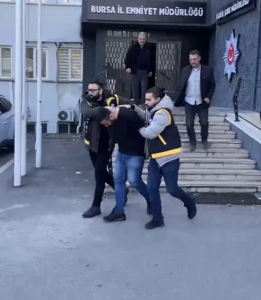 Gen&ccedil; kızın katili erkek arkadaşı &ccedil;ıktı