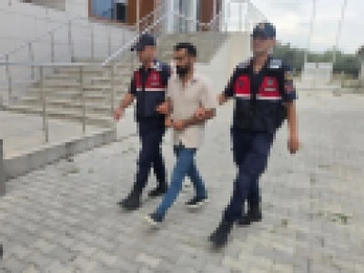 Gen&ccedil; kızları, gazinoda &ccedil;alışma &ccedil;ağrısı yapan ş&uuml;pheli Bursa'da tutuklandı