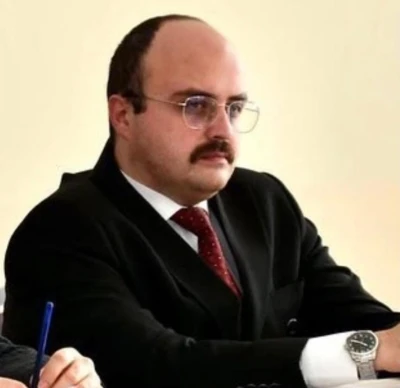Gen&ccedil; savcı kalbine yenik d&uuml;şt&uuml;