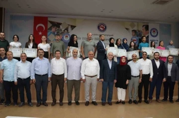 Gen&ccedil; zihinler &ouml;d&uuml;llendirildi
