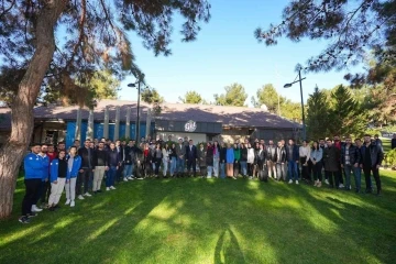 Gen&ccedil;ler, hayallerini ger&ccedil;ekleştiriyor
