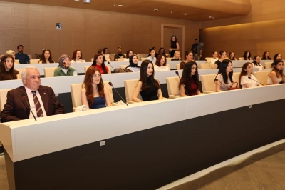 Gen&ccedil;ler Nil&uuml;fer&rsquo;de Geleceğe Hazırlanıyor