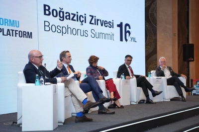 Gen&ccedil;ler Sağlık Sigortası Yerine Telefon İstiyorlar